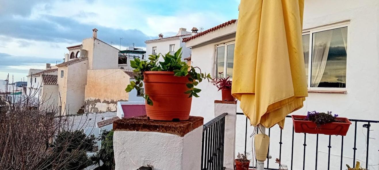 Posada Puente Romano Sedella 외부 사진